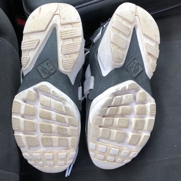 Nike - Picture 4 of 4